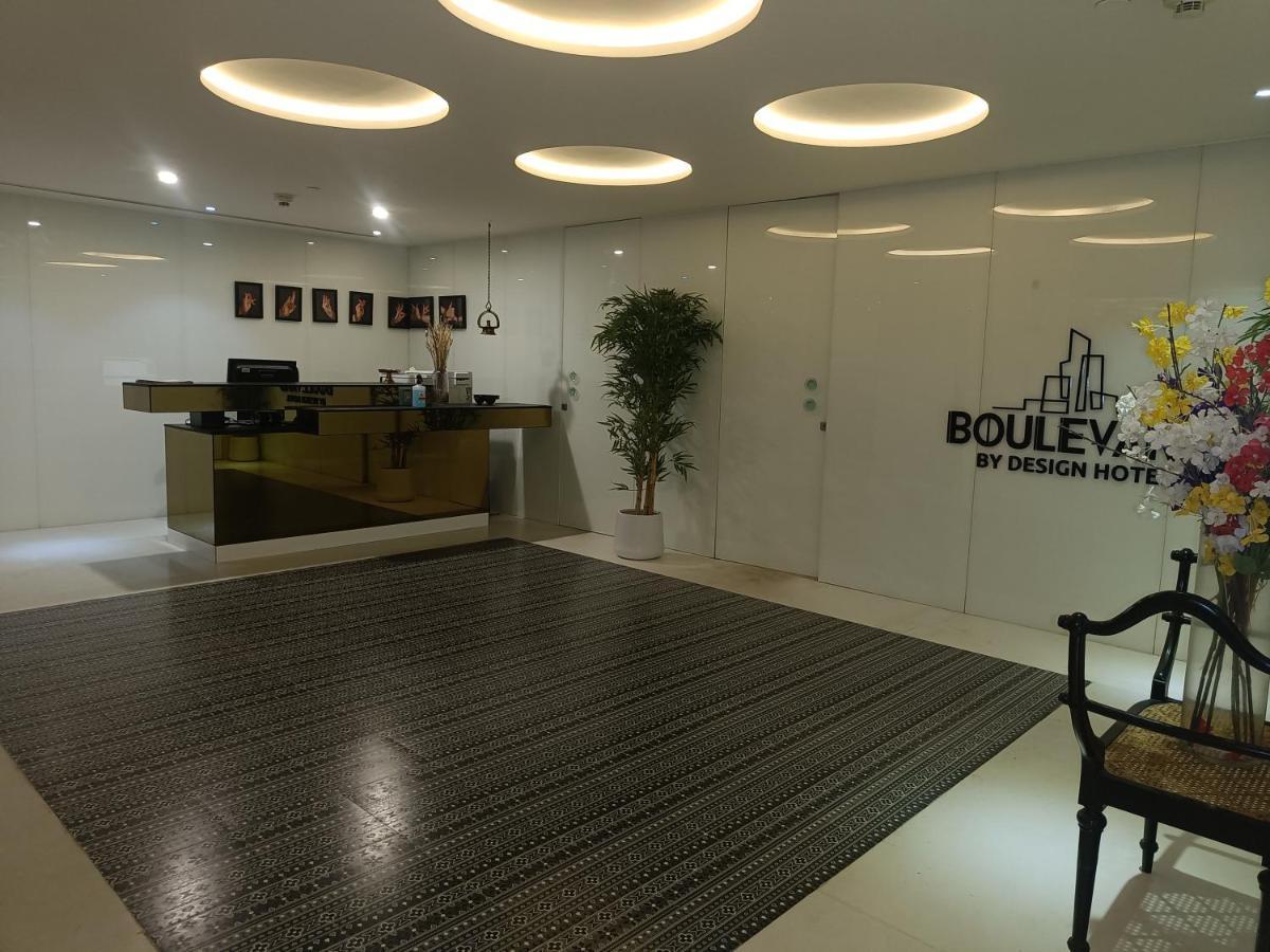 Boulevard By Design Hotel Chennai Luaran gambar